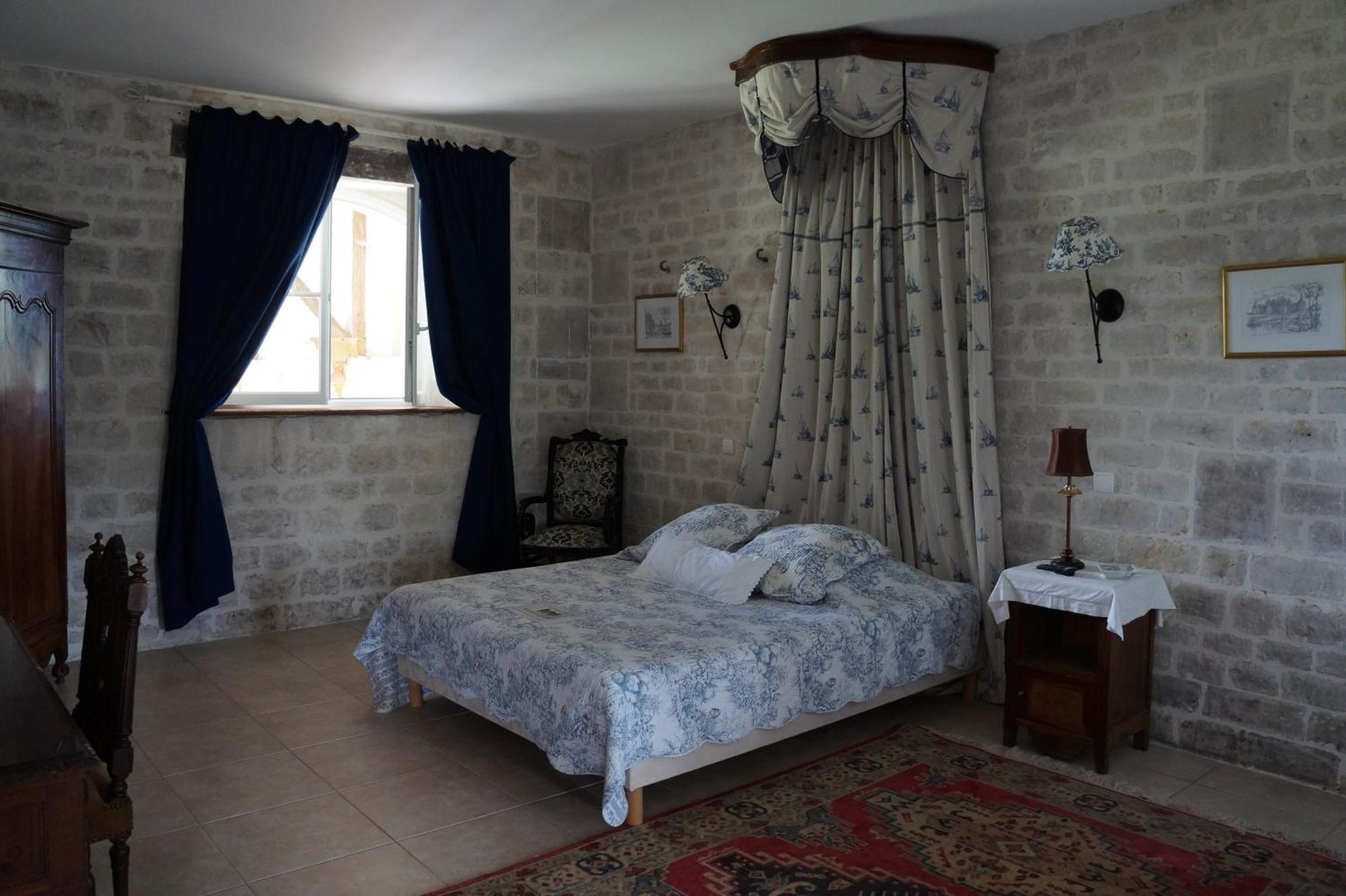 Domaine Des Chais Thenac  Номер фото